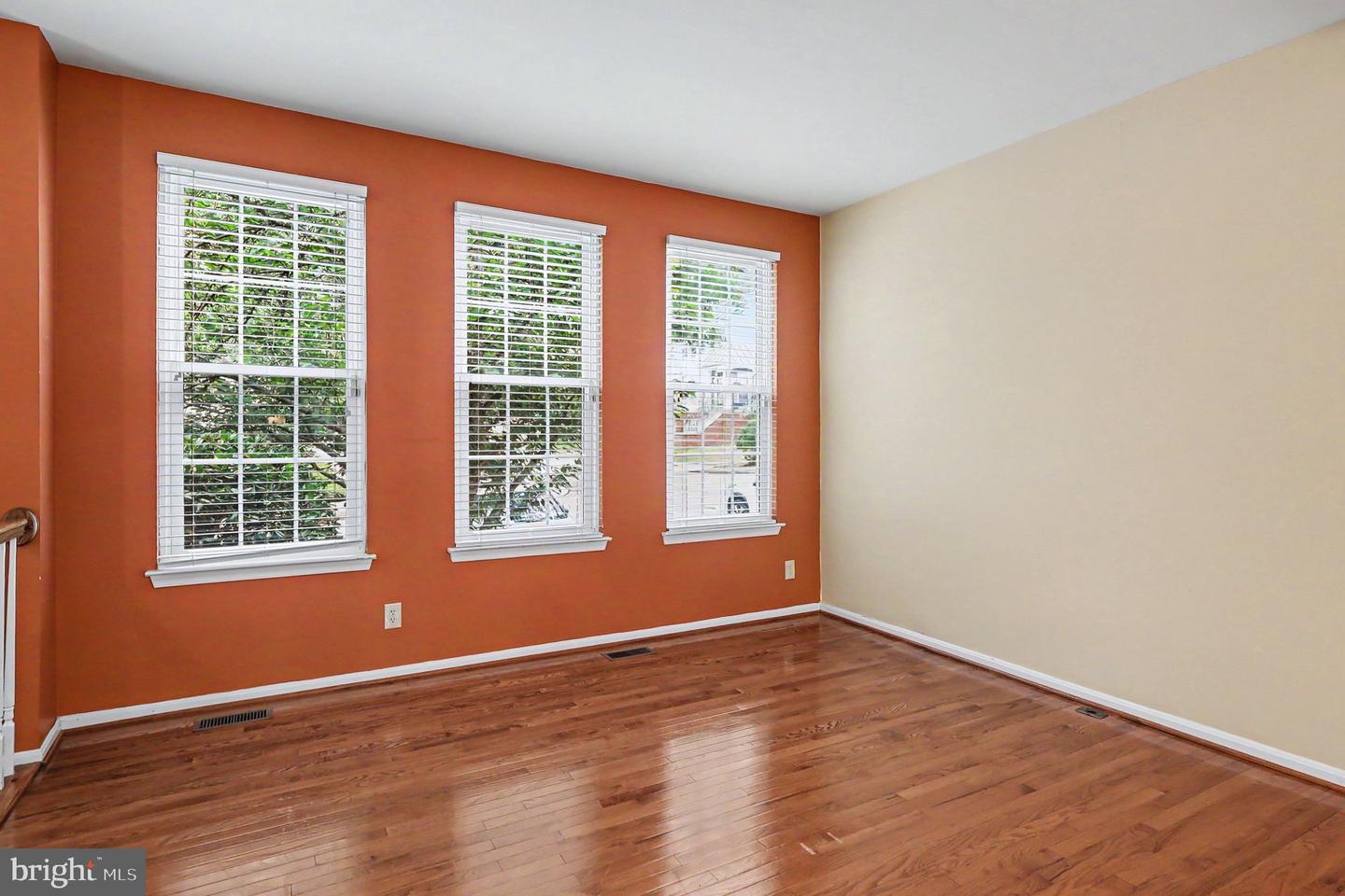 4872 Ebb Tide Ct Property Photo 6