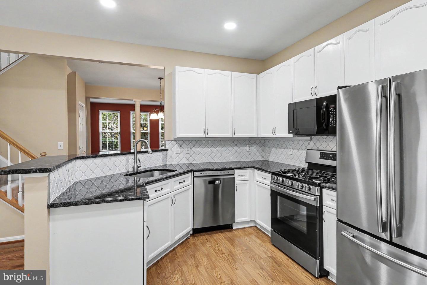 4872 Ebb Tide Ct Property Photo 8