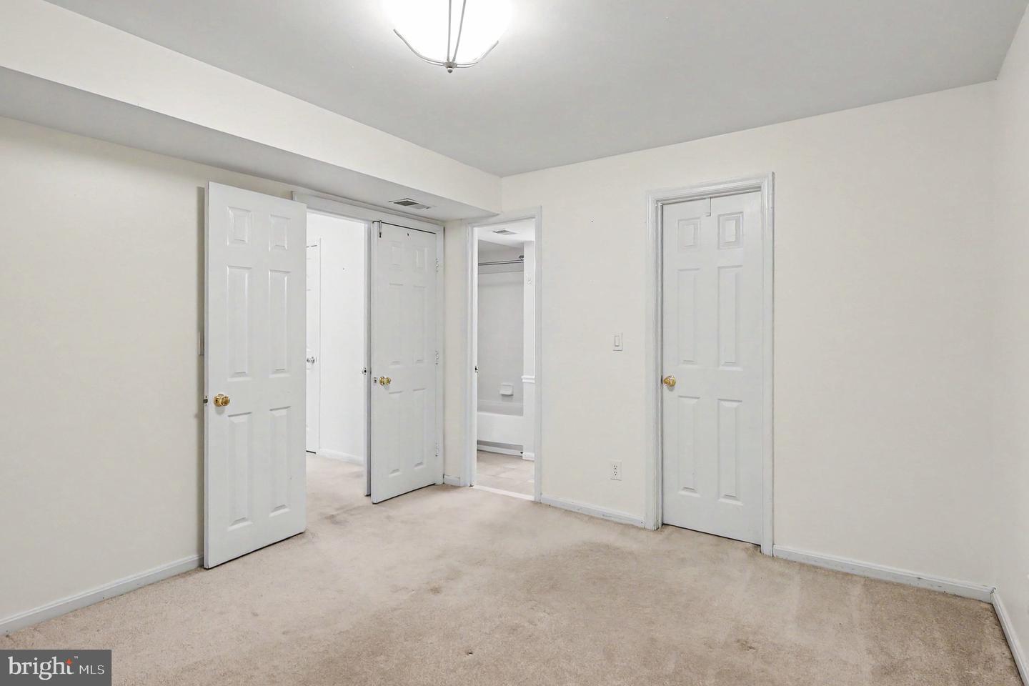 4872 Ebb Tide Ct Property Photo 15