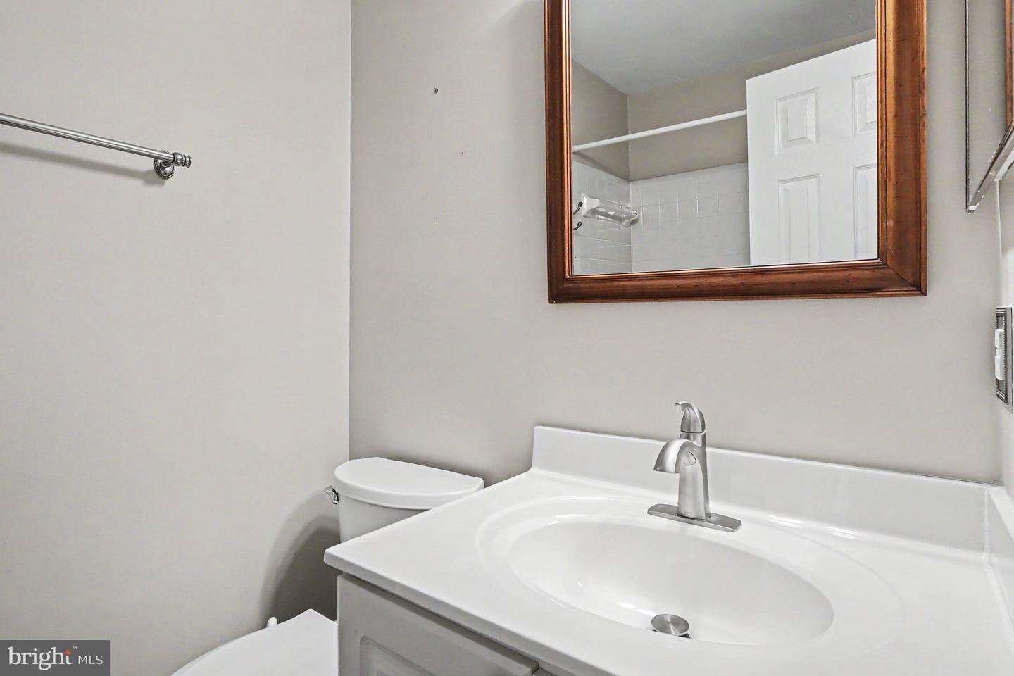4872 Ebb Tide Ct Property Photo 17