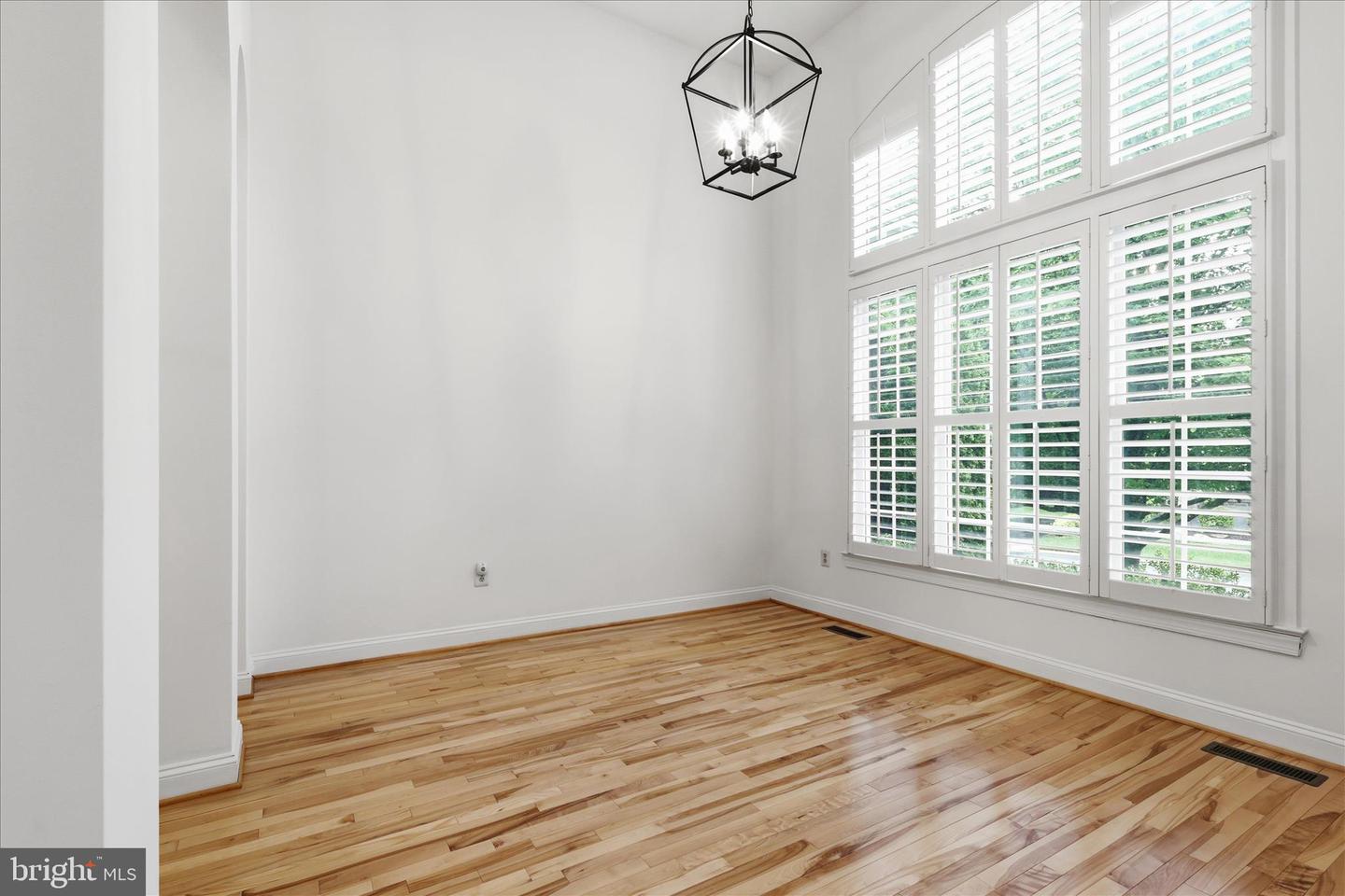 8277 Roxborough Loop Property Photo 13
