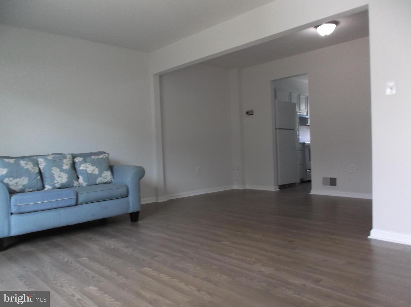 4624 Whitaker Pl Property Photo 6