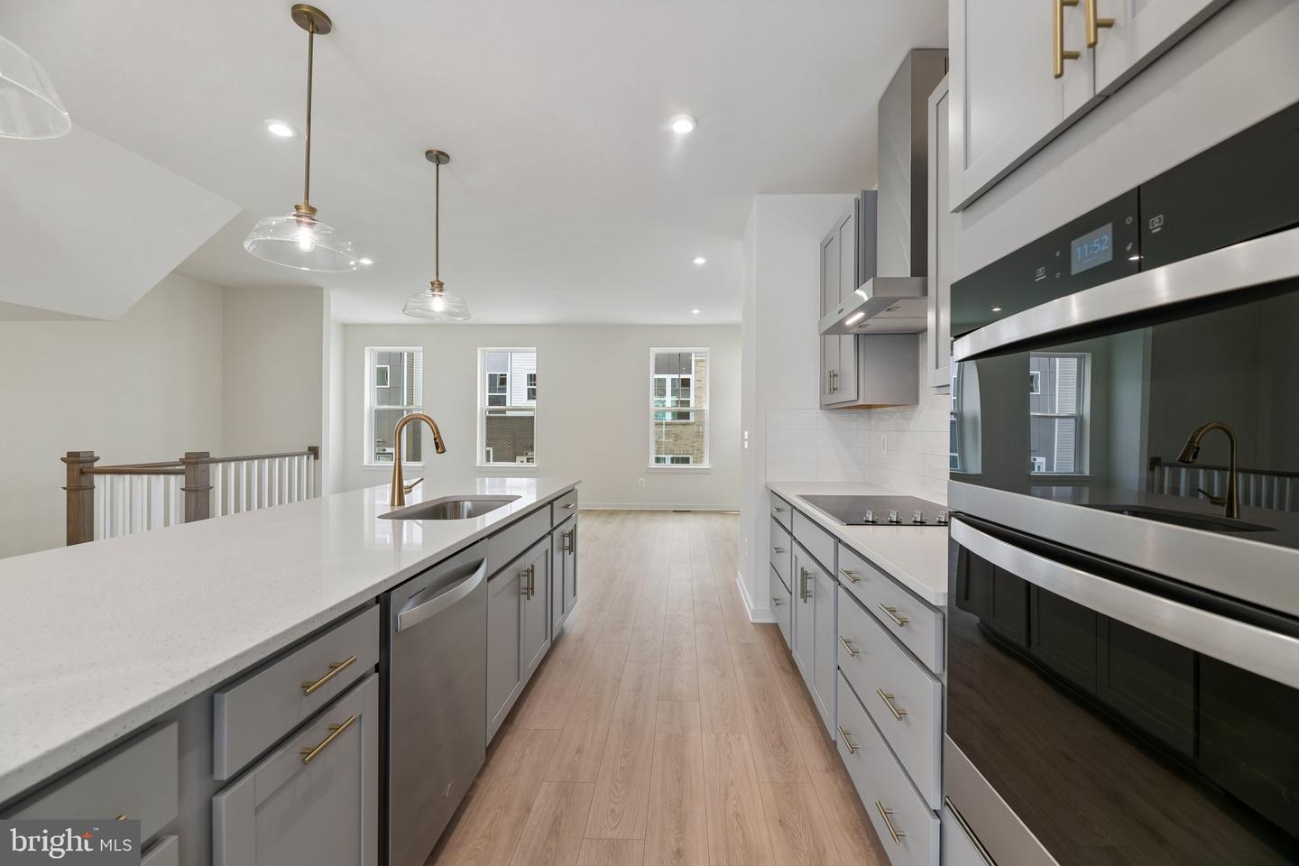 18024 Alicia Ave Property Photo 5