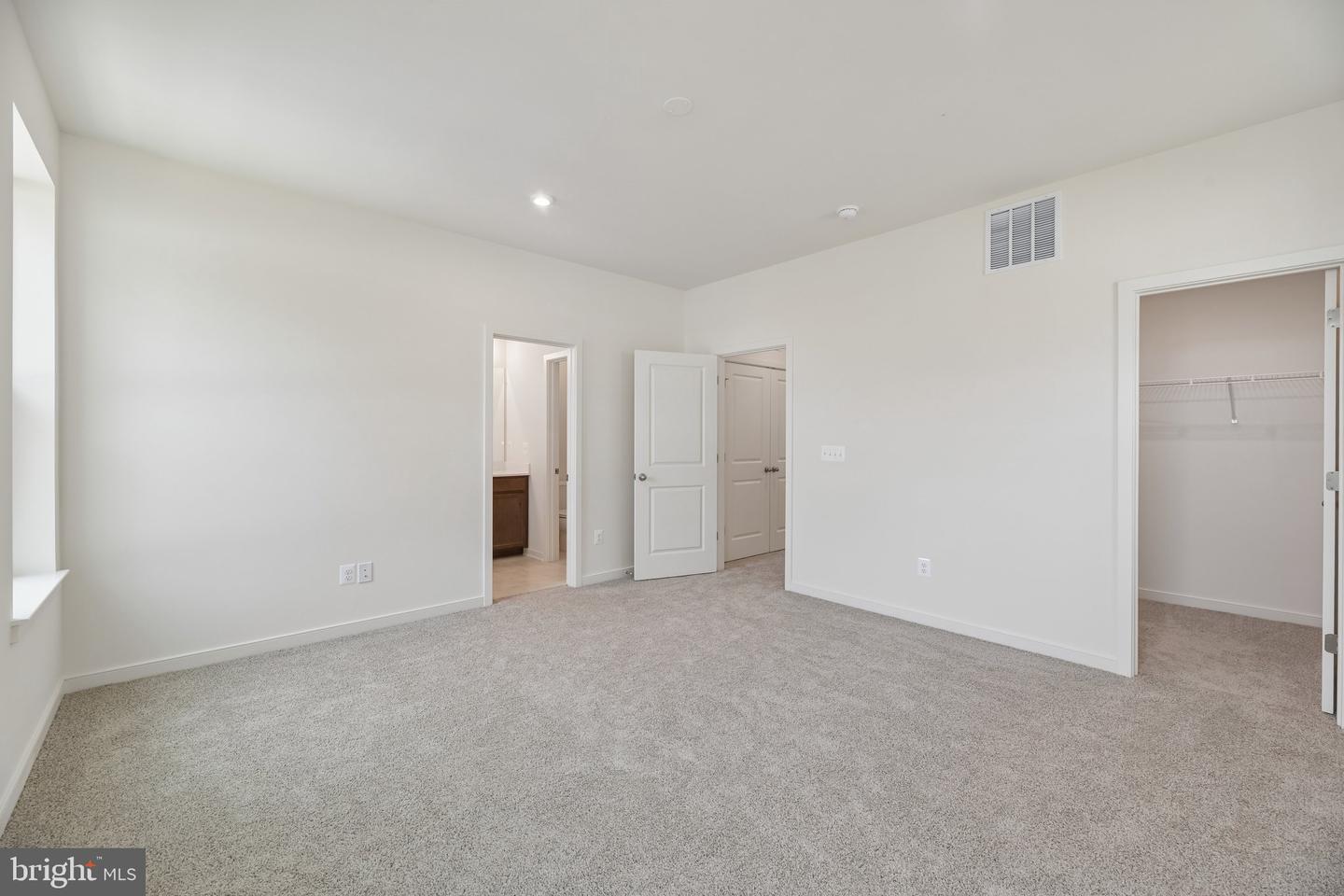 18024 Alicia Ave Property Photo 9
