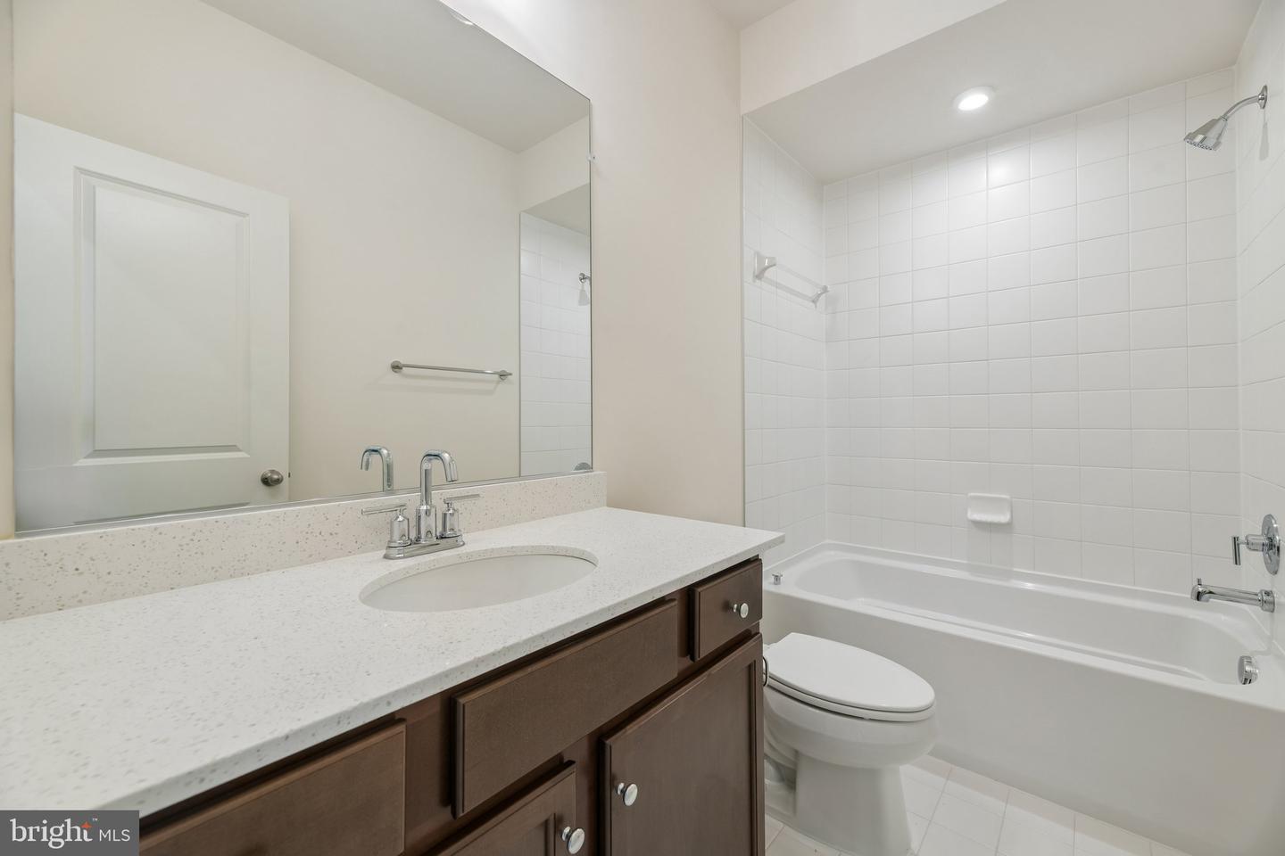 18024 Alicia Ave Property Photo 17