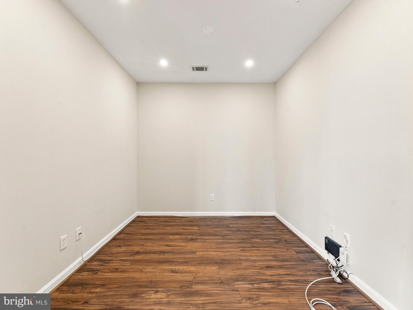 1641 Ladue Ct #304 Property Photo 10