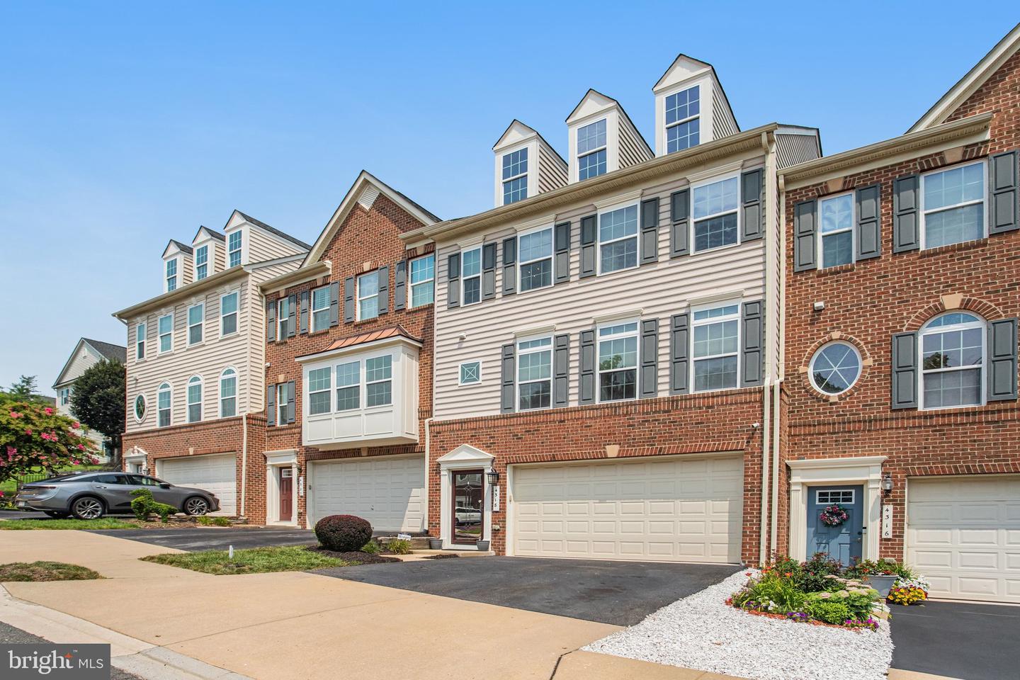 4318 WISLEY TURN