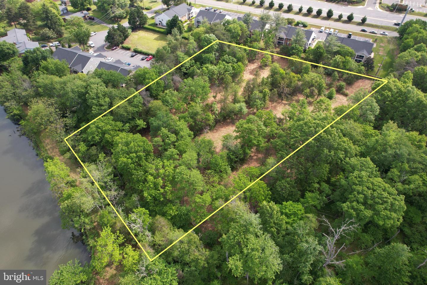 7812 Linton Hall Rd Property Photo 1