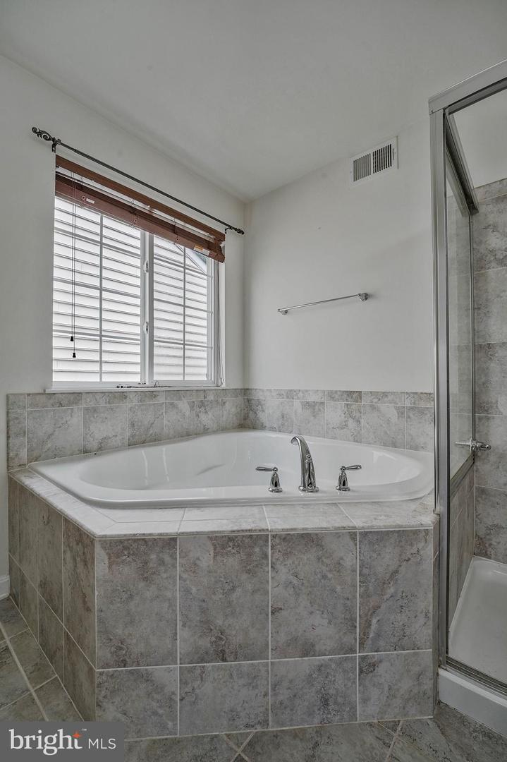 3461 Eagle Ridge Dr Property Photo 28