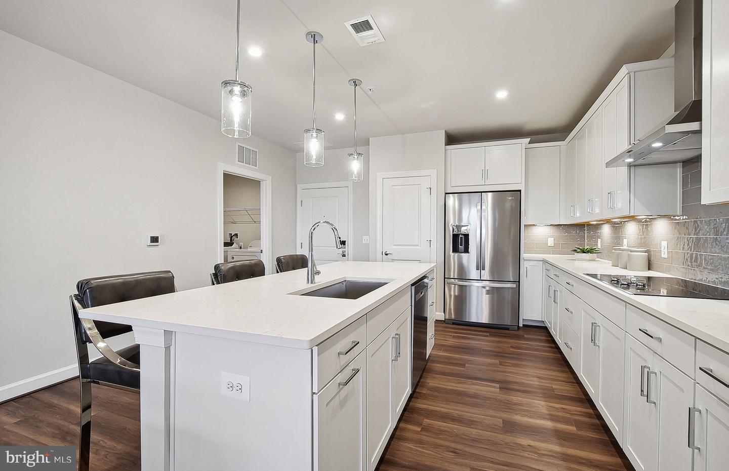 5810 Moonstone Way #305 Property Photo 2