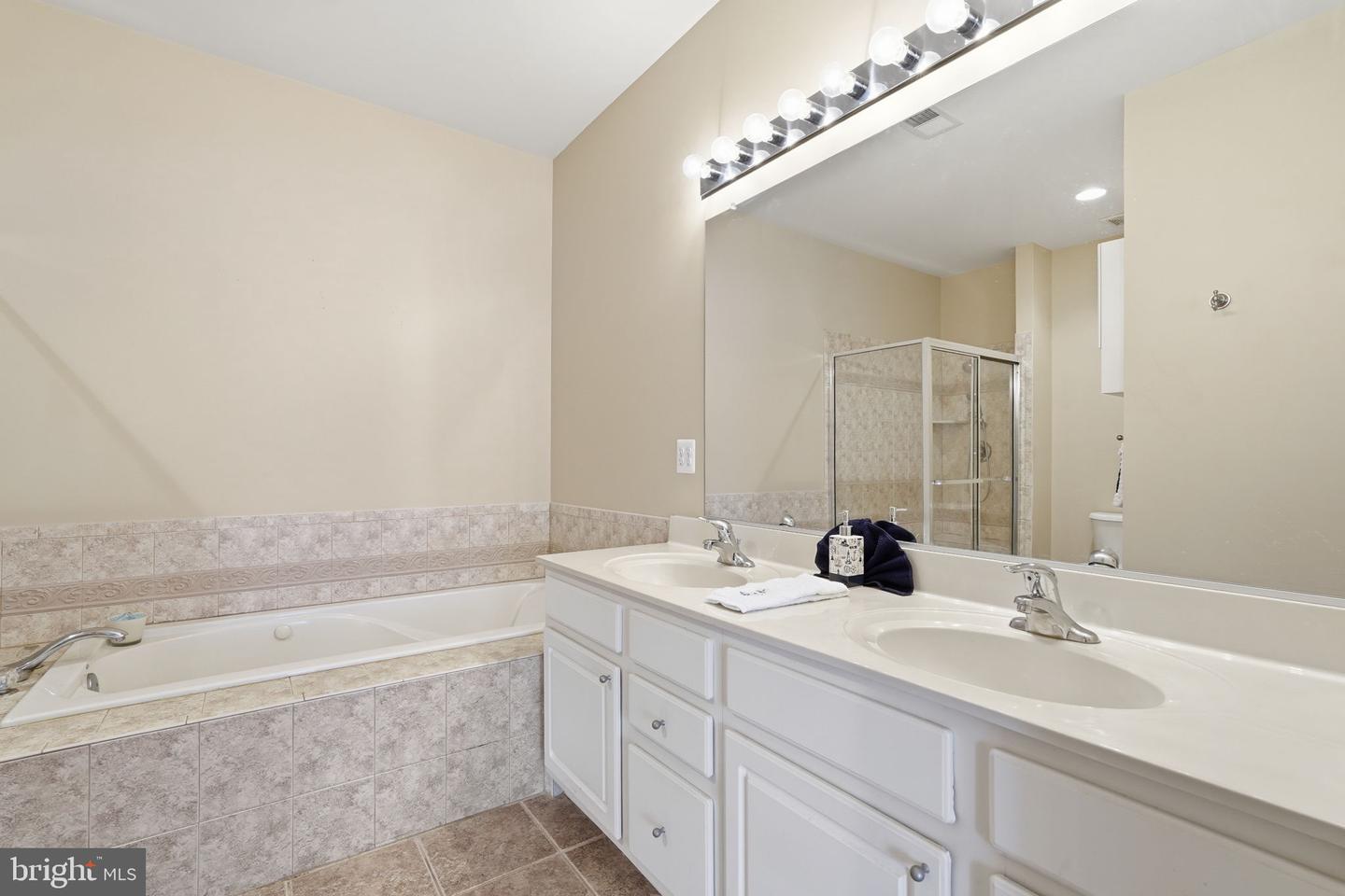 6830 Witton Cir Property Photo 16
