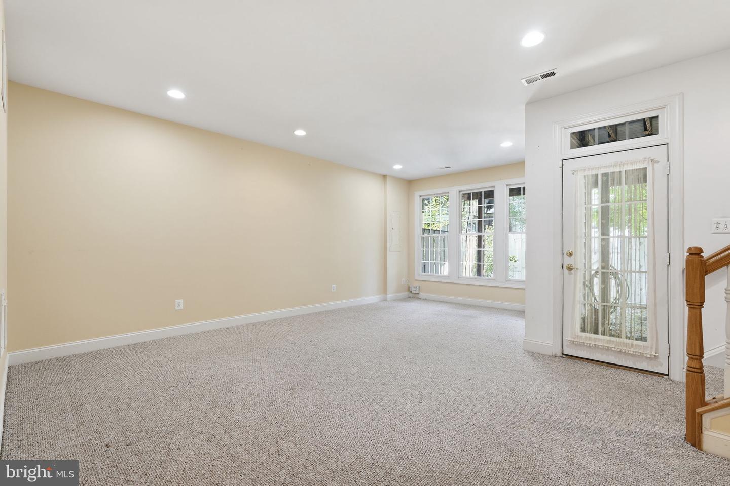 6830 Witton Cir Property Photo 21
