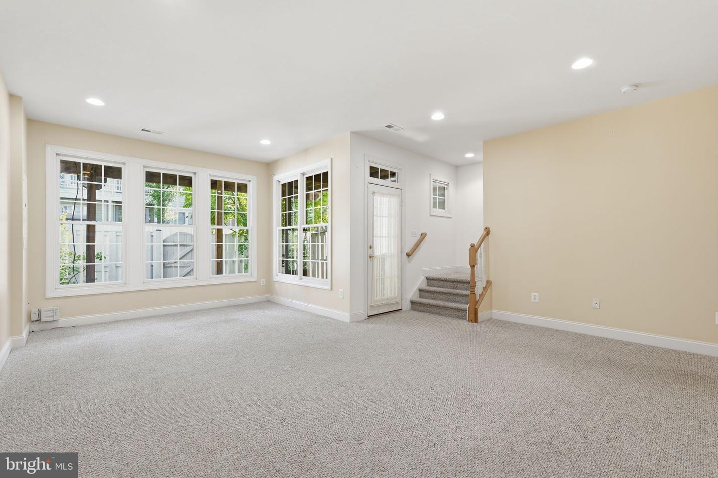 6830 Witton Cir Property Photo 22