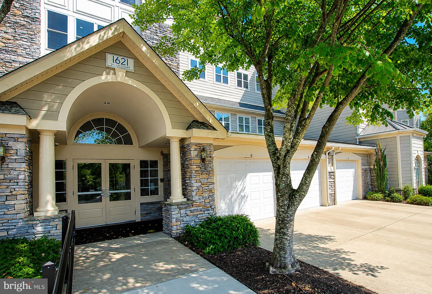 1621 Ladue Ct #303 Property Photo 1