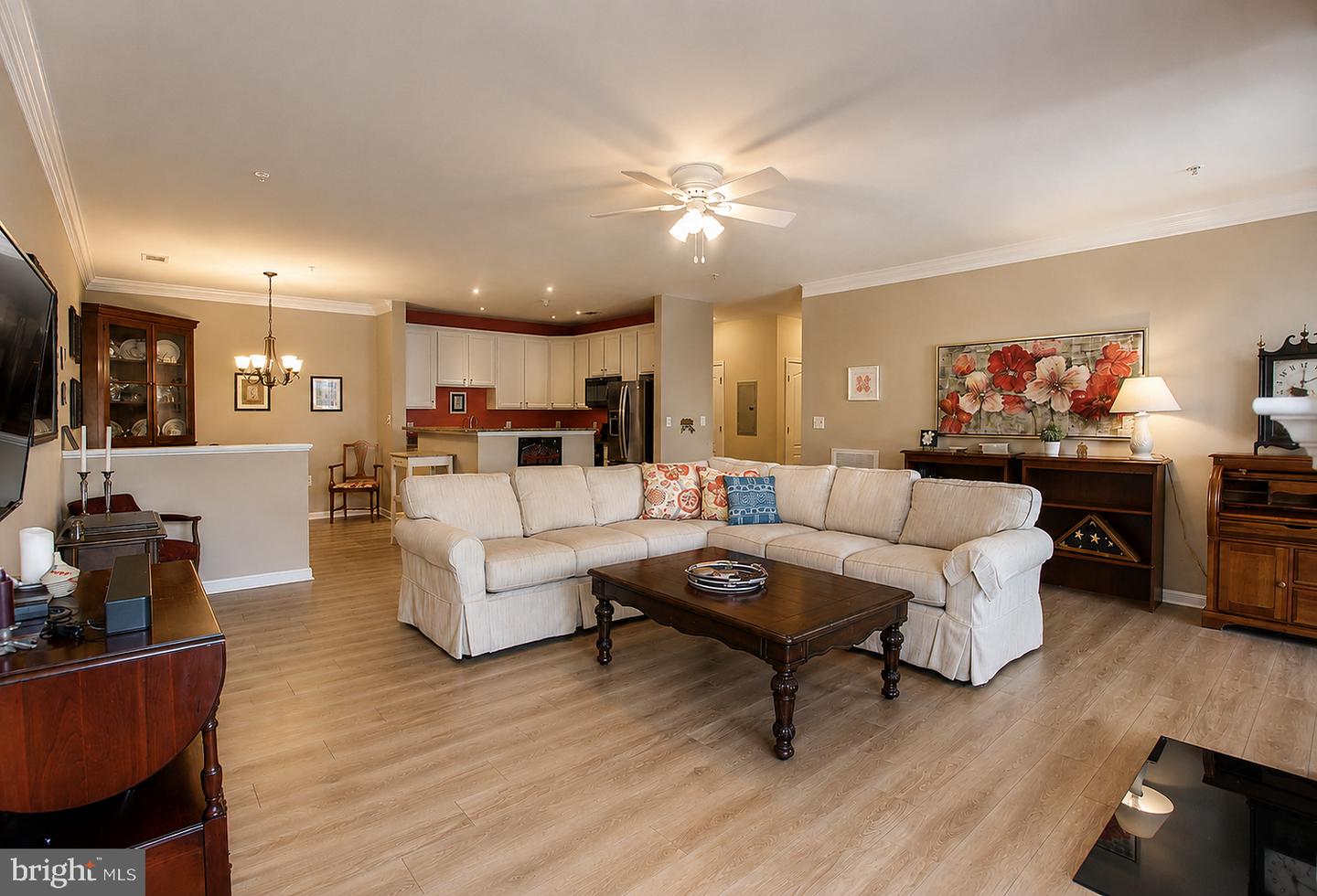 1621 Ladue Ct #303 Property Photo 6