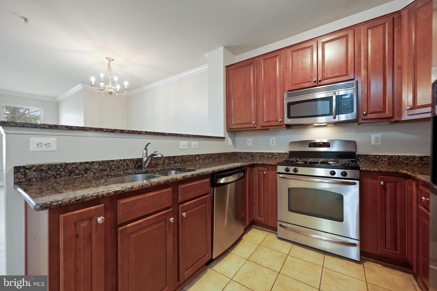15555 John Diskin Cir Property Photo 9