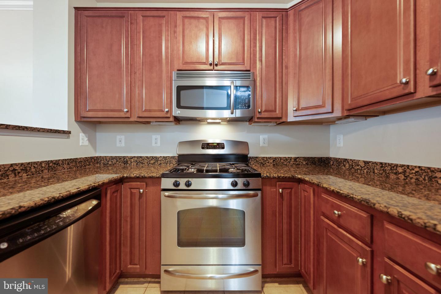 15555 John Diskin Cir Property Photo 10