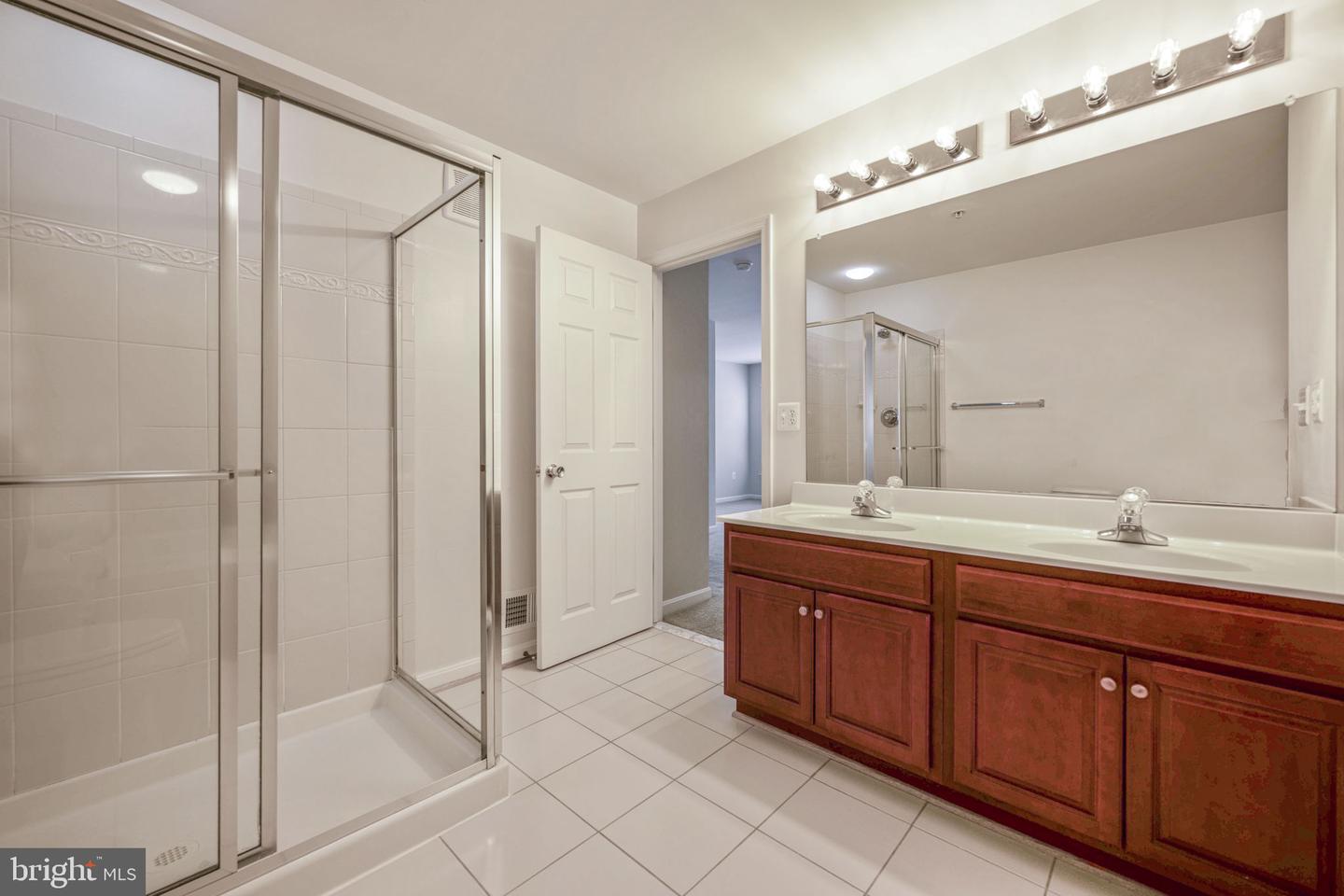 15555 John Diskin Cir Property Photo 14