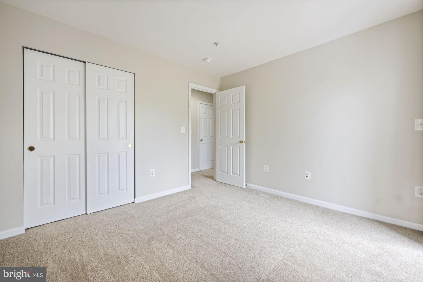 15555 John Diskin Cir Property Photo 19