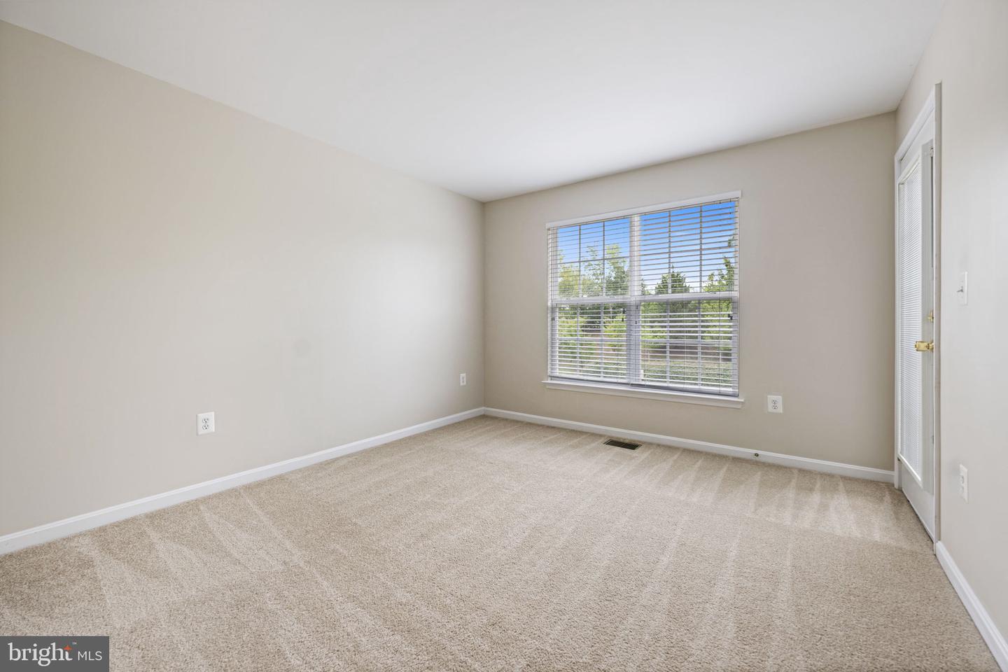 15555 John Diskin Cir Property Photo 20