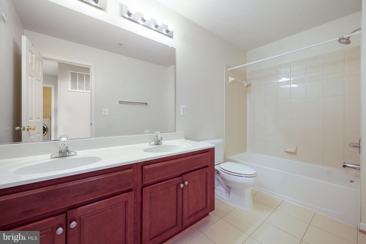 15555 John Diskin Cir Property Photo 23