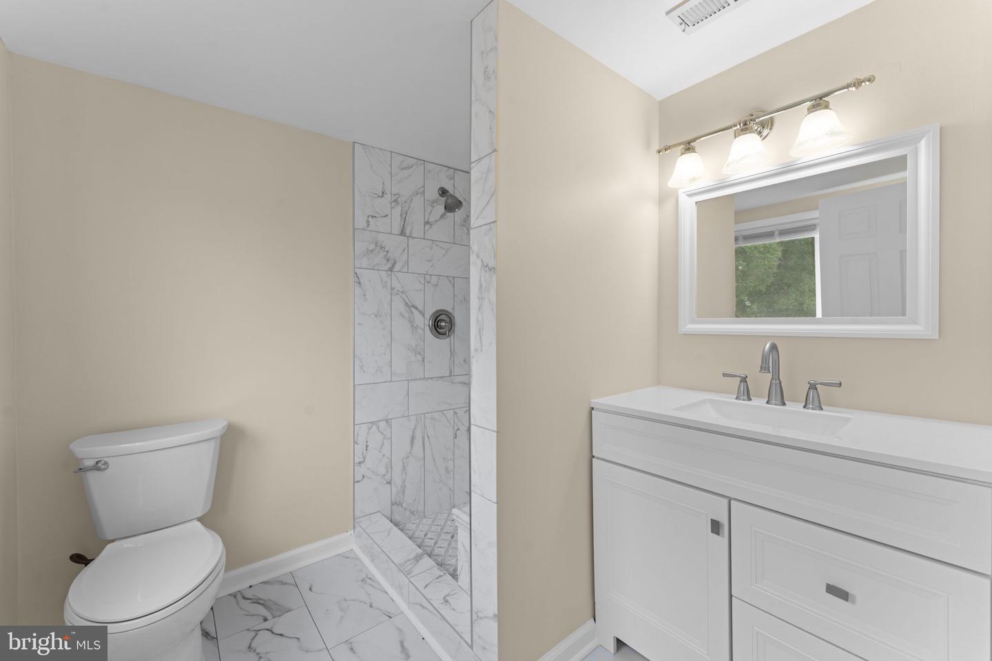 11605 Parkgate Dr Property Photo 129