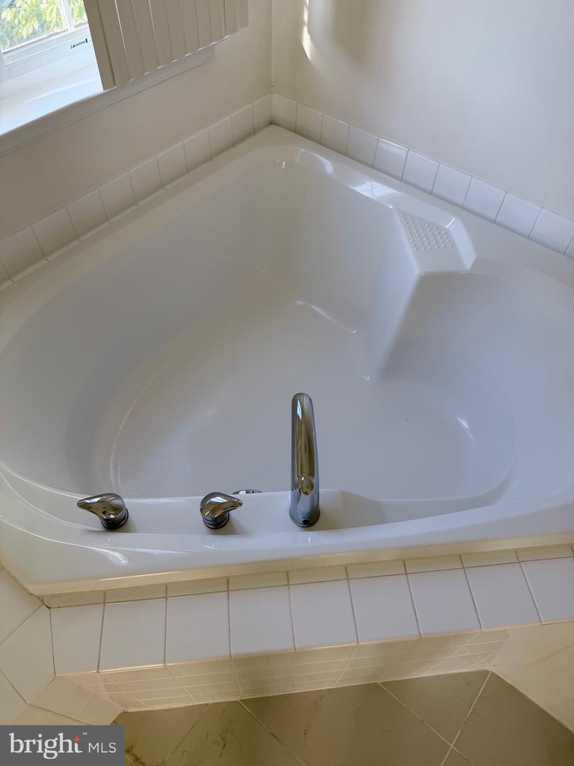 5970 Spout Spring Ct Property Photo 15
