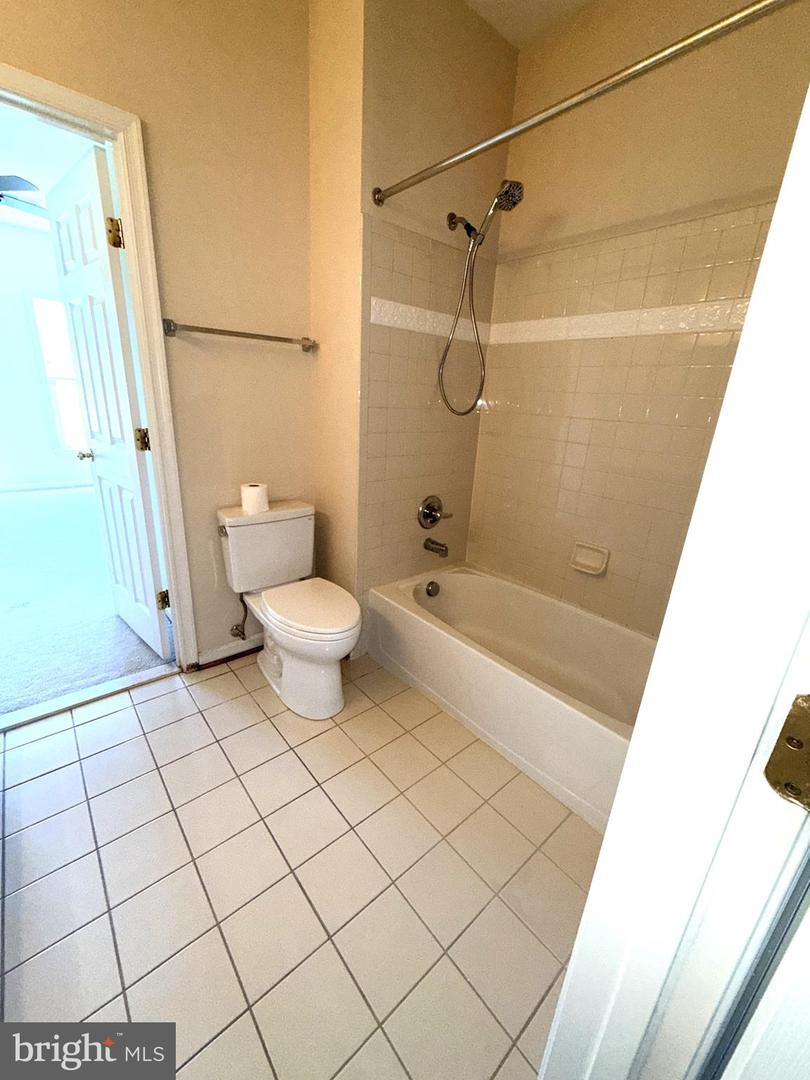 VAPW2122070 Property Photo 22