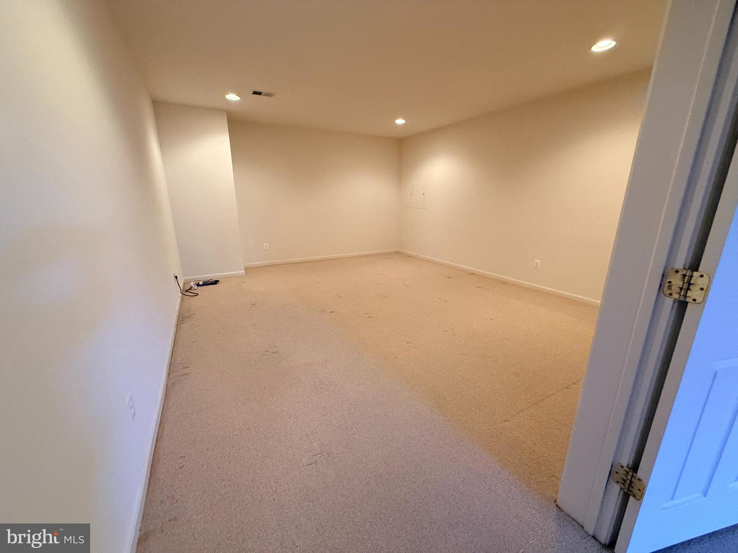 VAPW2122070 Property Photo 26