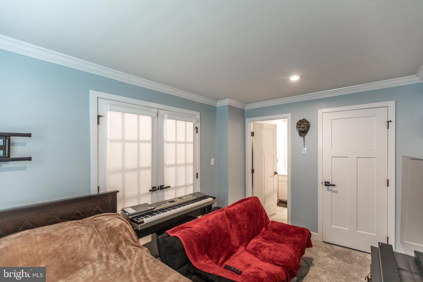 18105 Red Cedar Rd Property Photo 9