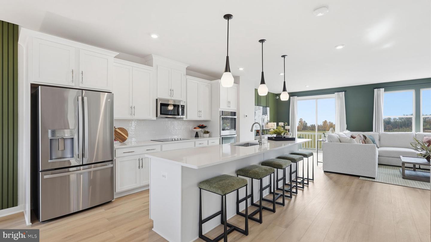 17407 Walnut Grove Way Property Photo 4