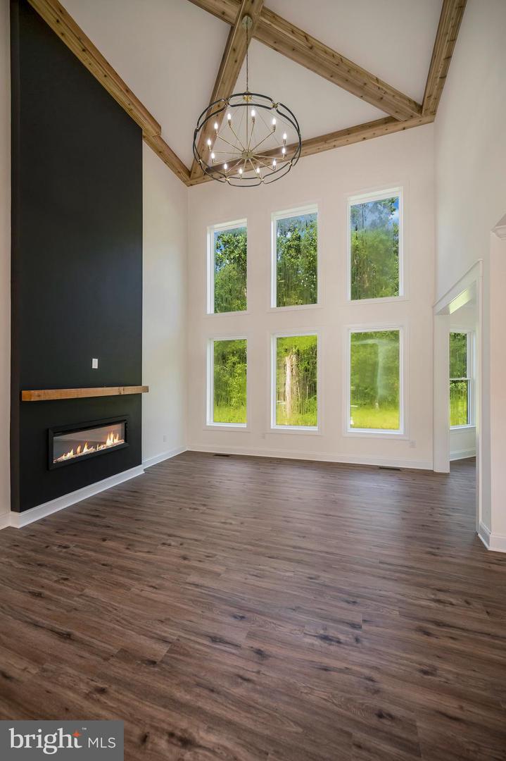 13214 Bristow Property Photo 6