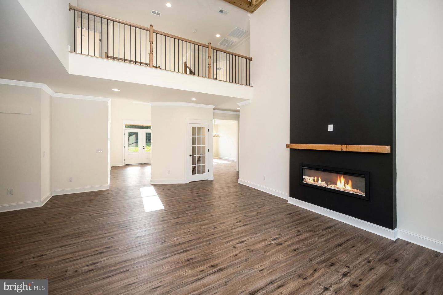 13214 Bristow Property Photo 7
