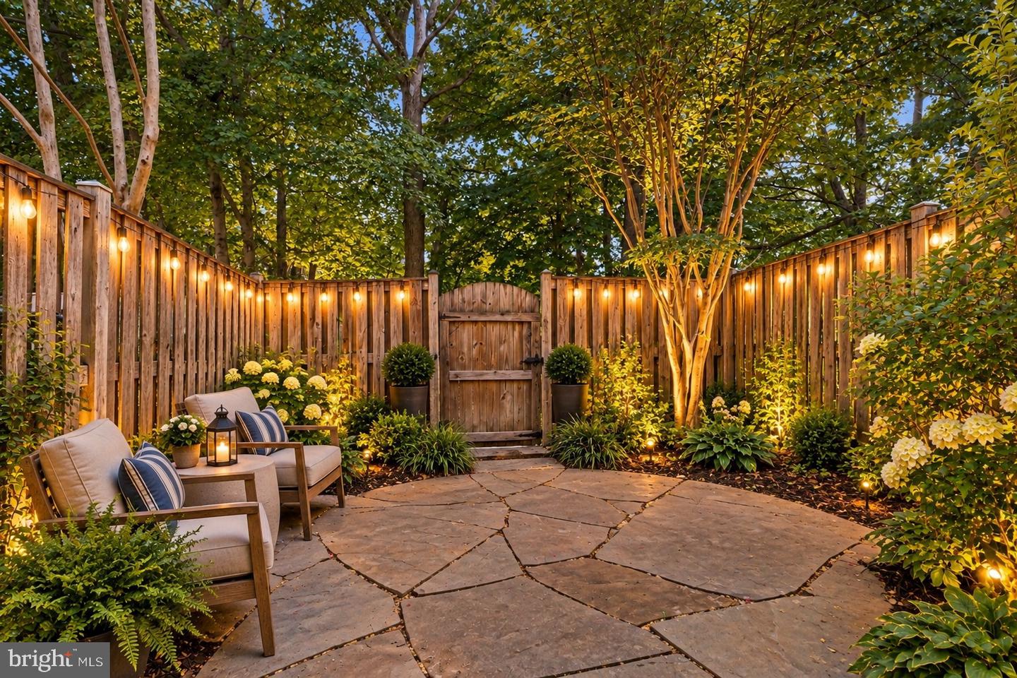15067 Maple Glen Ct Property Photo 6