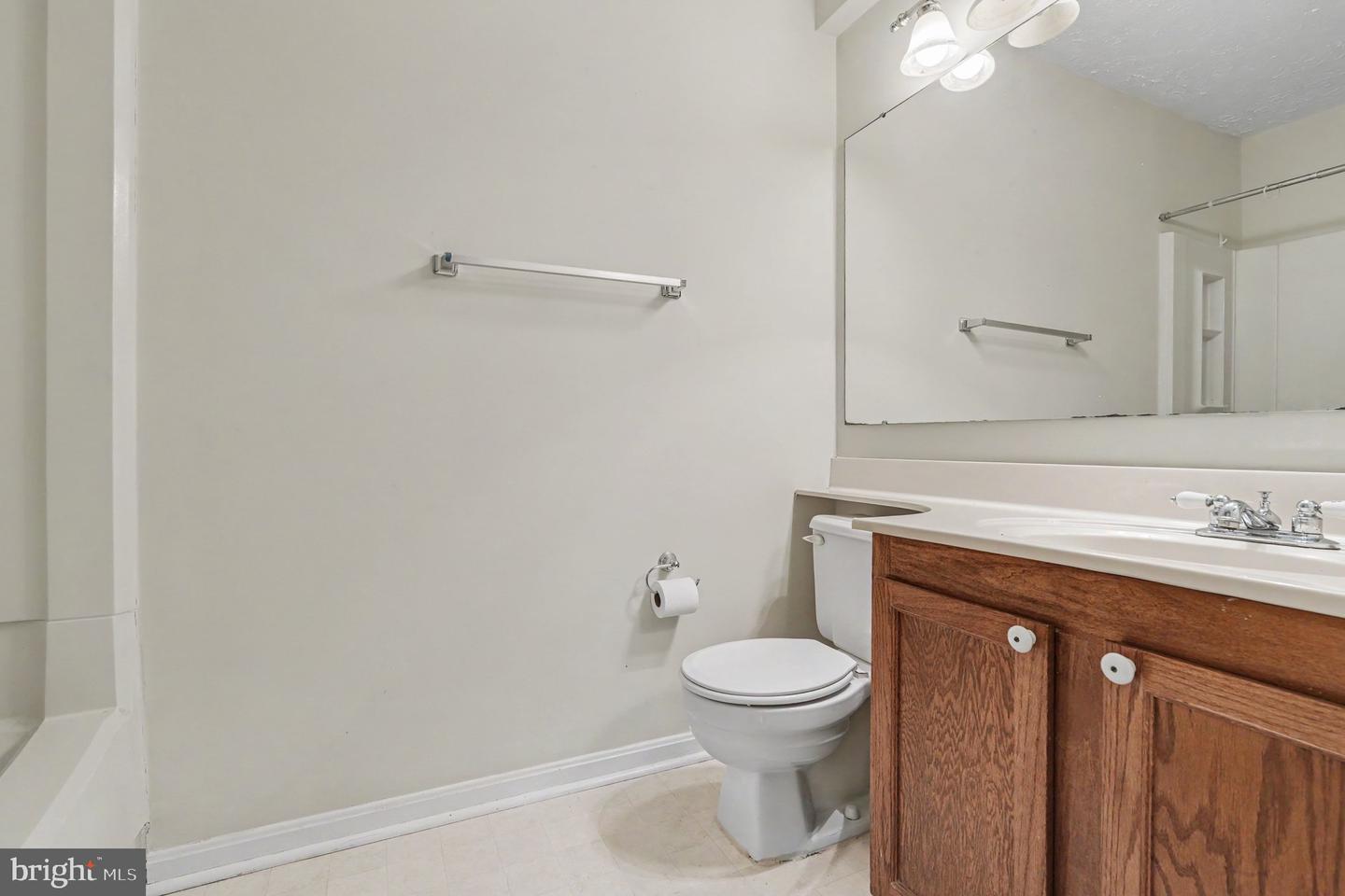 15067 Maple Glen Ct Property Photo 23