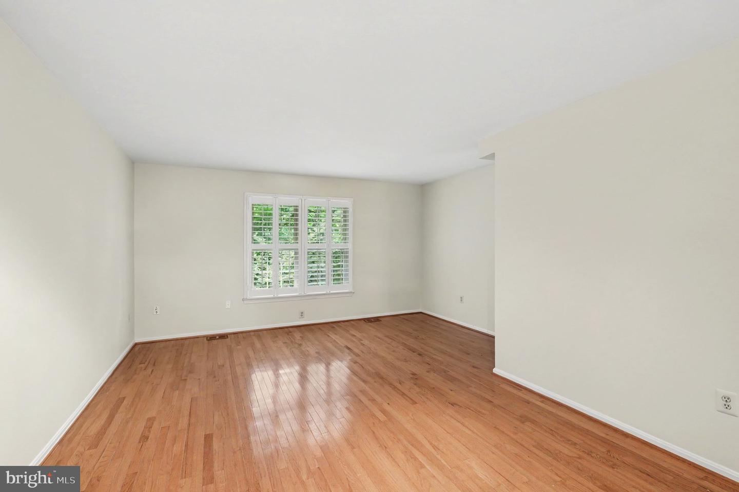 15067 Maple Glen Ct Property Photo 25