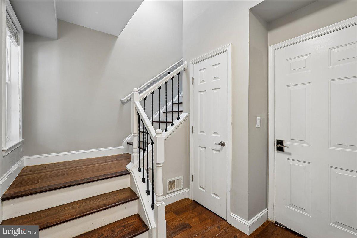 14556 Kylewood Way Property Photo 5