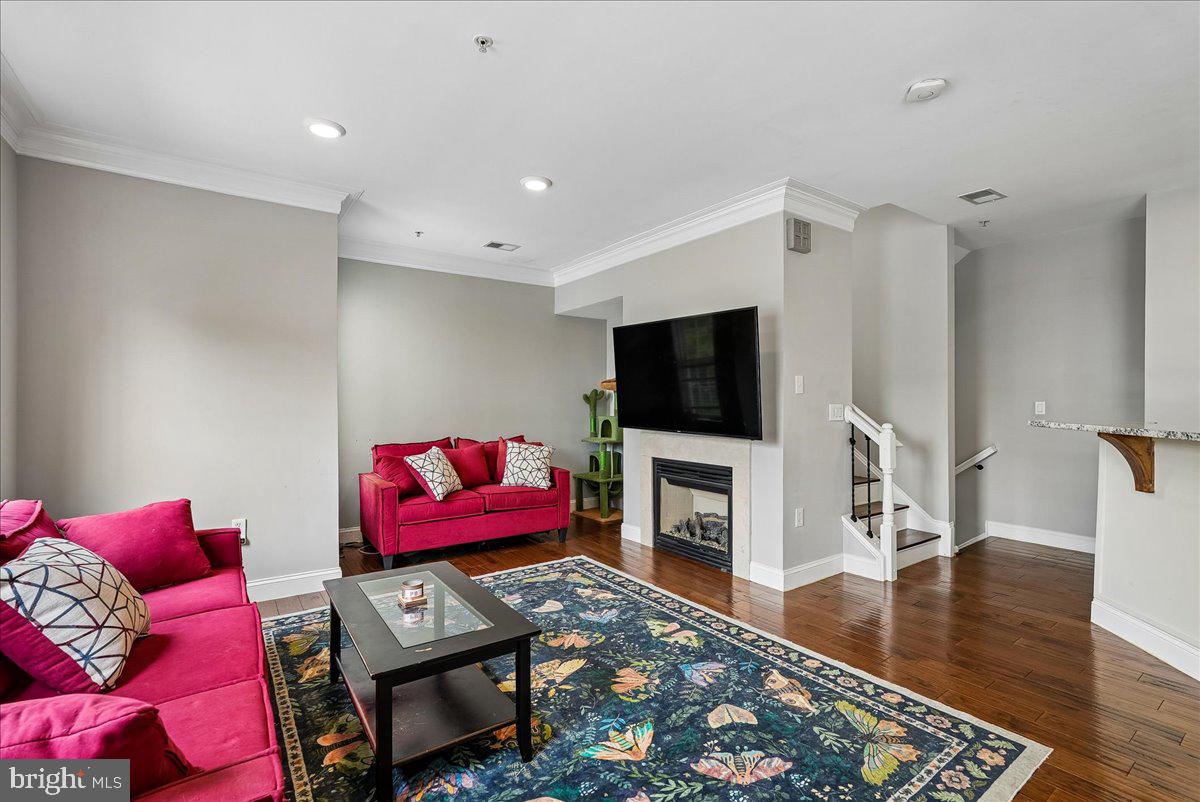 14556 Kylewood Way Property Photo 14