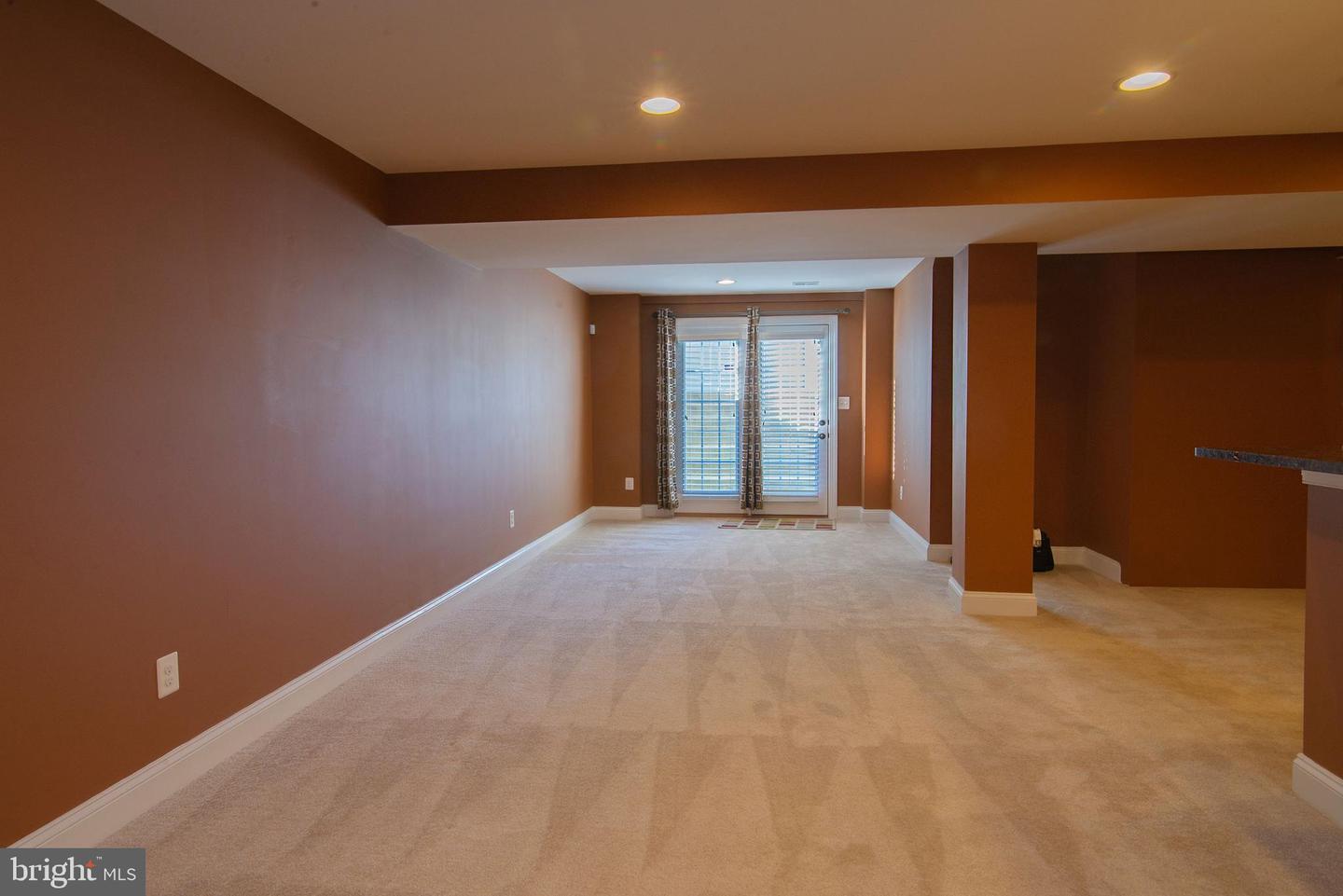 12908 Hoadly Manor Dr Property Photo 4