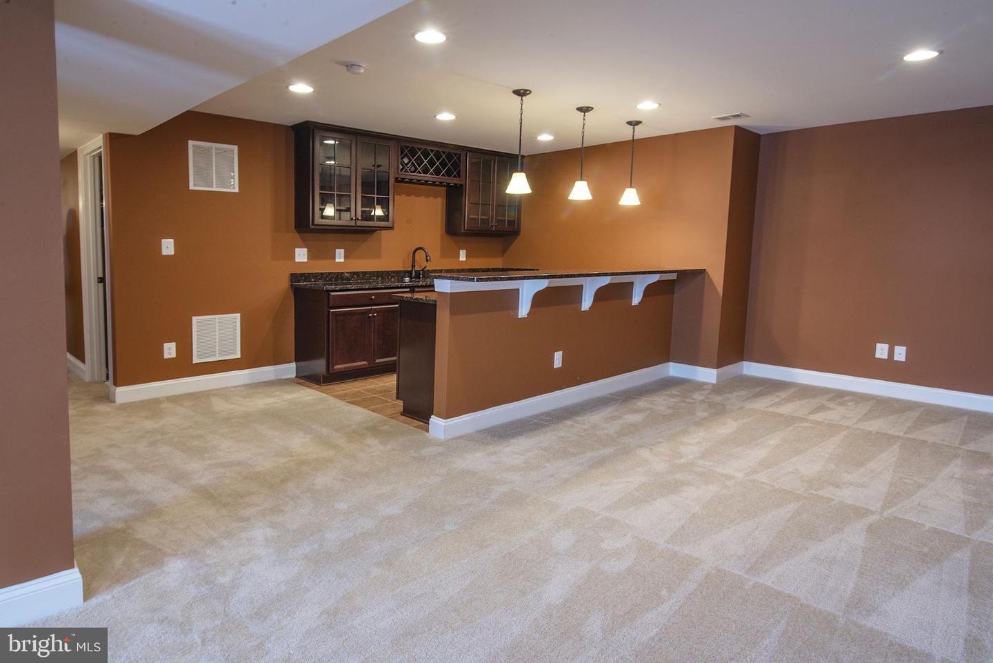 12908 Hoadly Manor Dr Property Photo 5