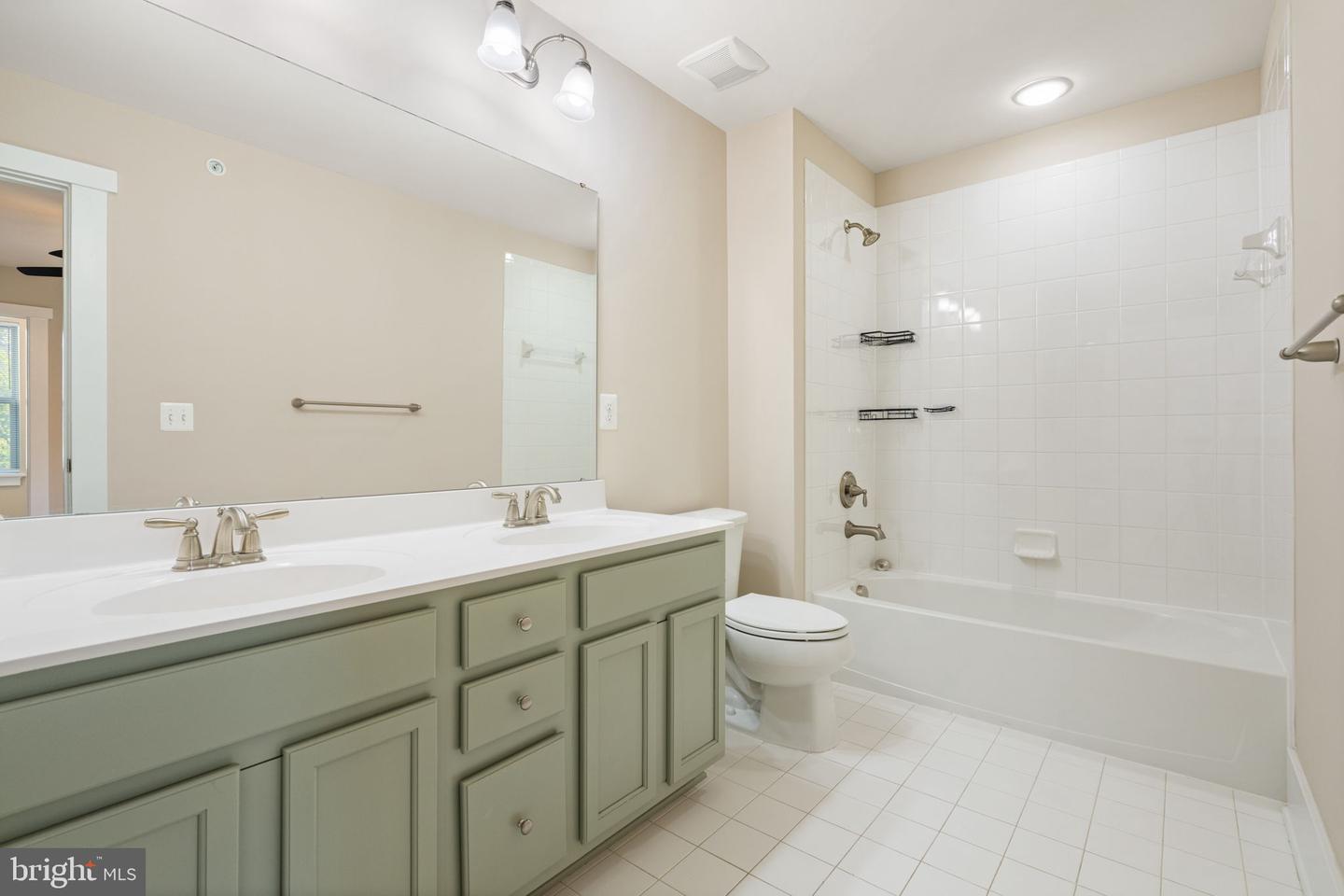 17136 Gullwing Dr Property Photo 32