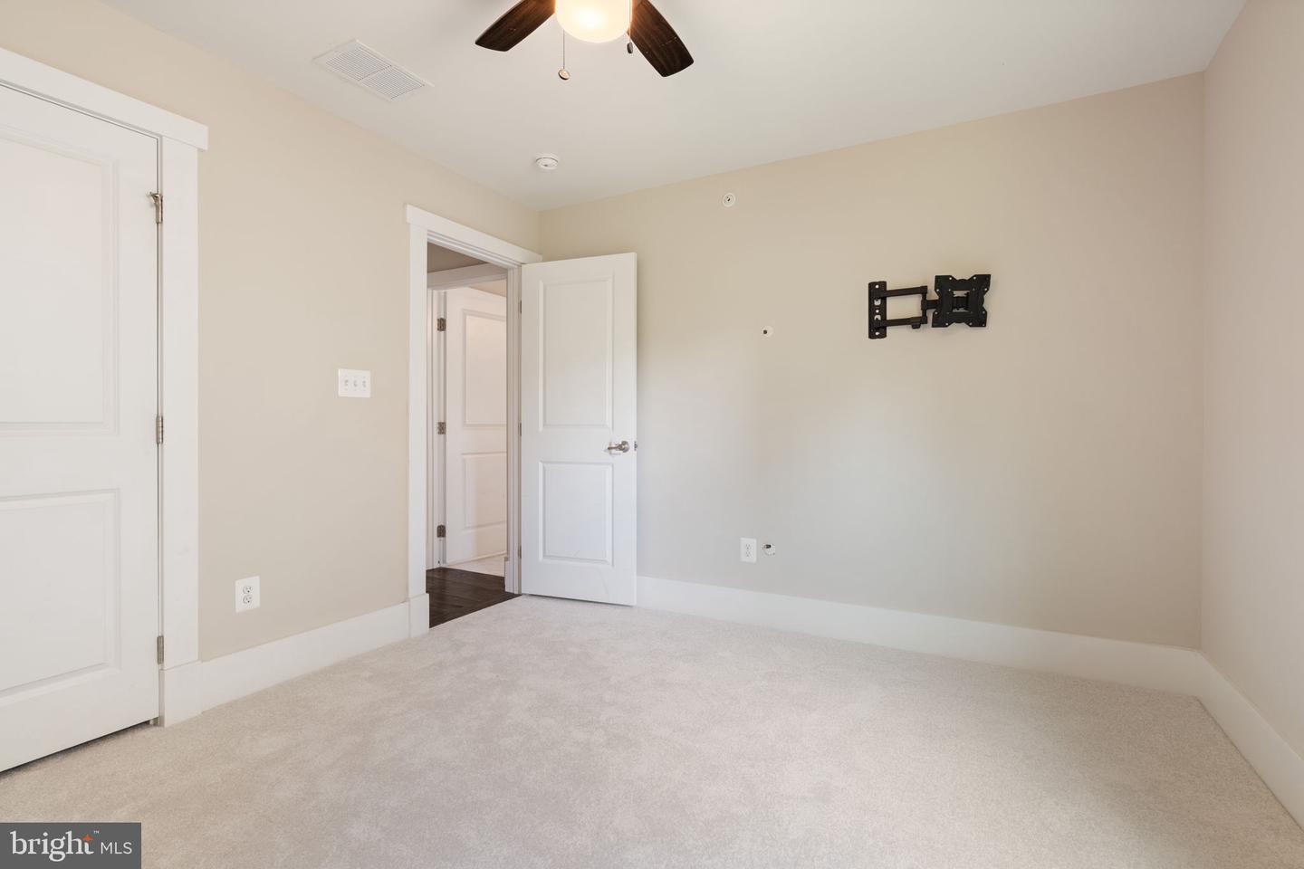17136 Gullwing Dr Property Photo 34