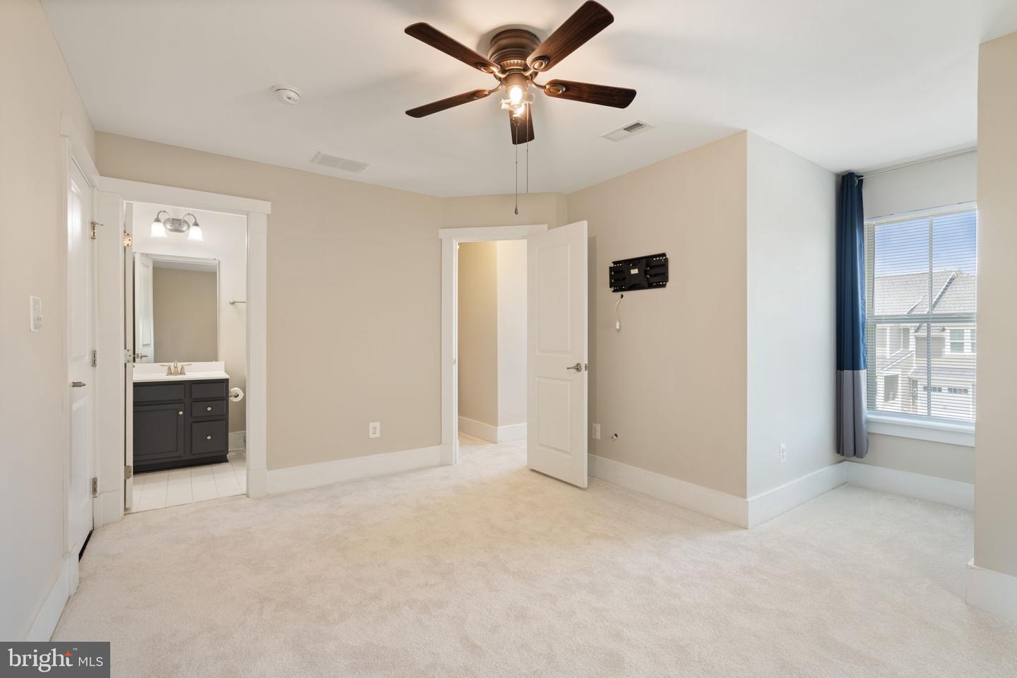17136 Gullwing Dr Property Photo 36
