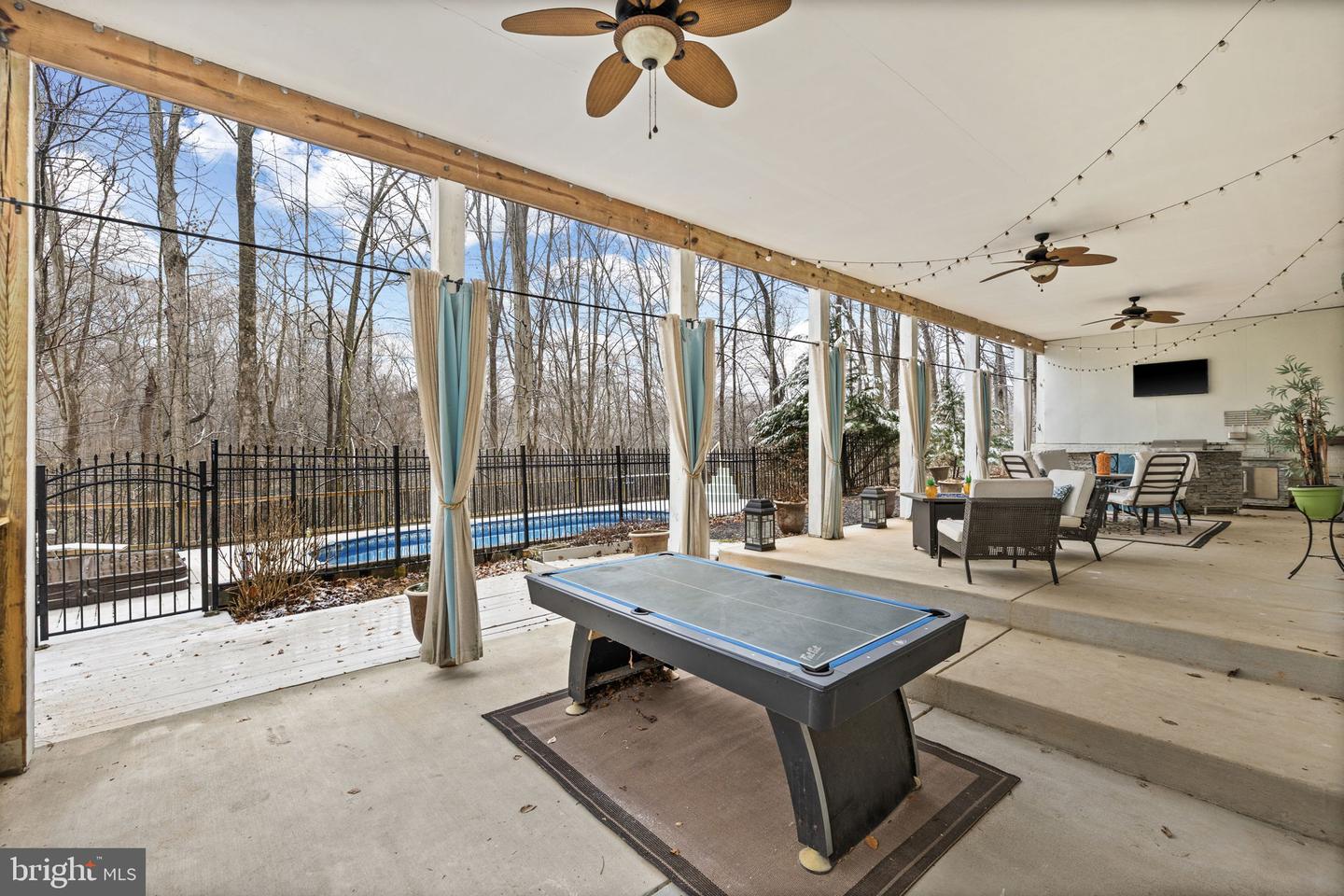 8701 Sinclair Mill Rd Property Photo 17