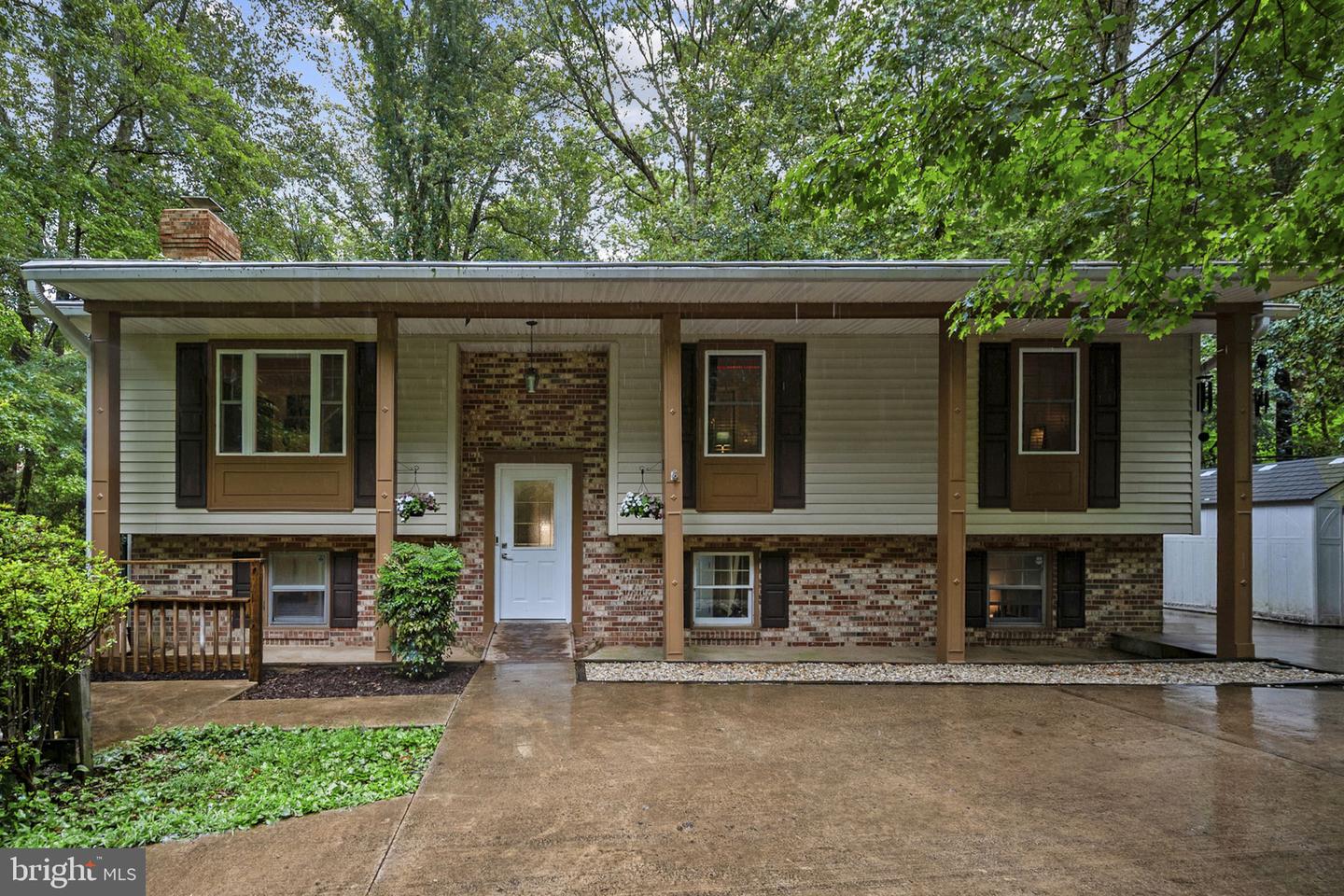 11039 Timberview Dr Property Photo 1