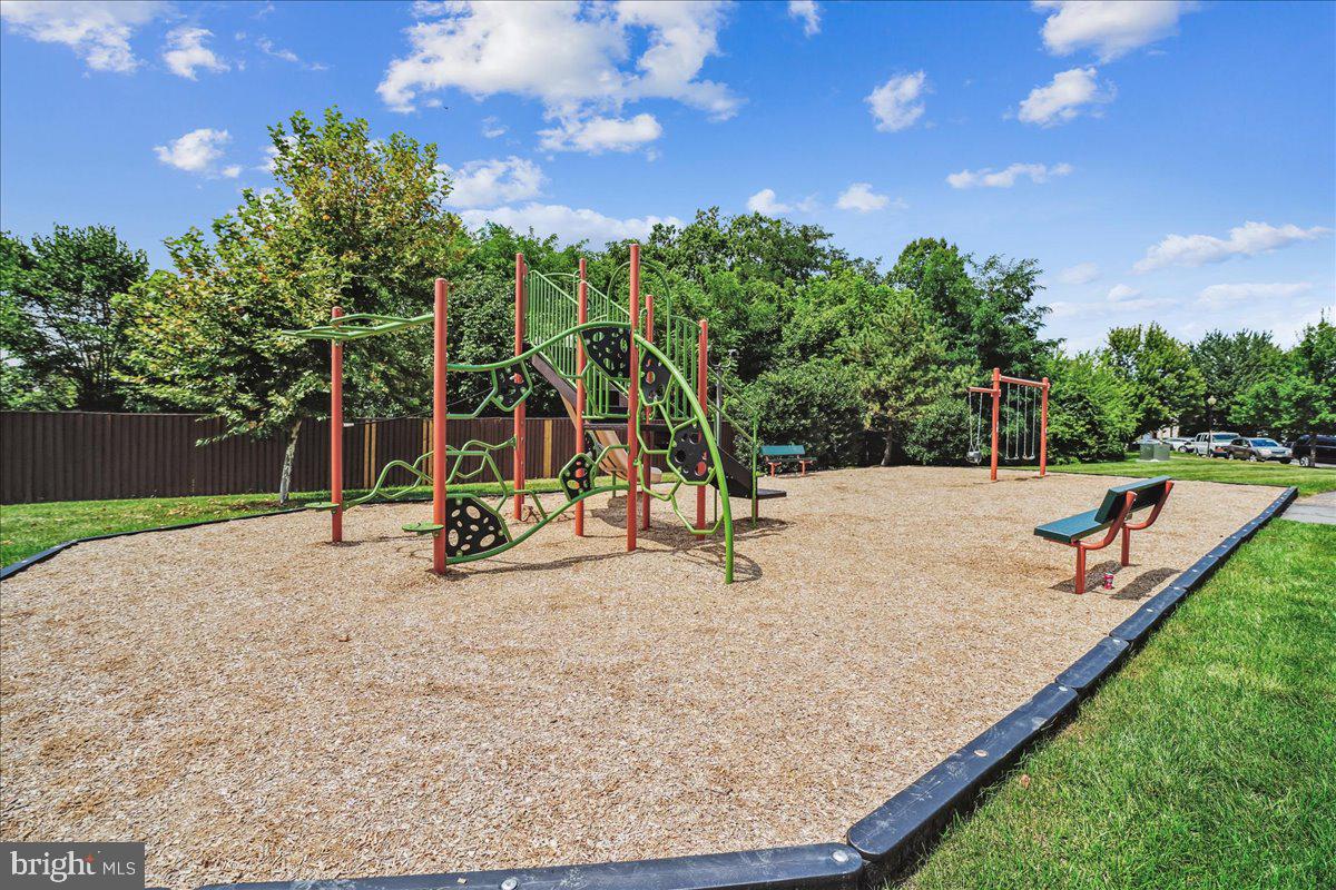 15042 Danehurst Cir Property Photo 40