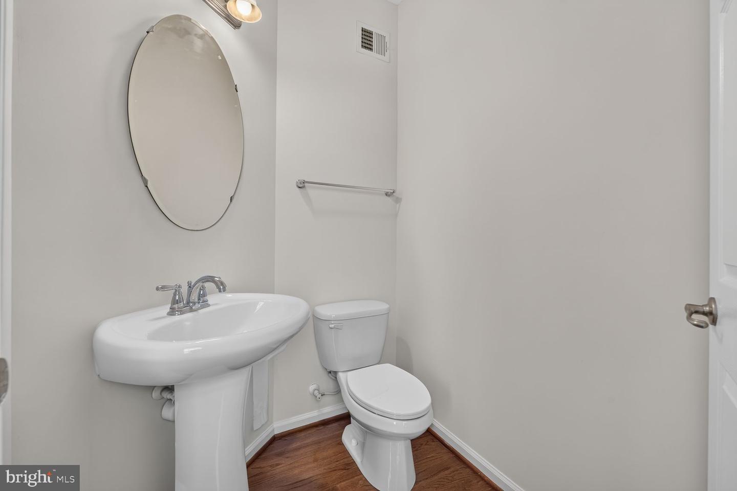 2293 Merseyside Dr Property Photo 15