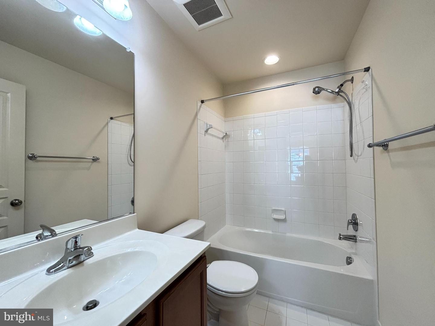 1599 Renate Dr Property Photo 17
