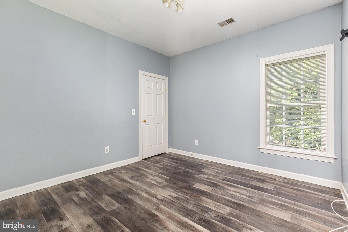 10012 Three Sisters Ct Property Photo 37