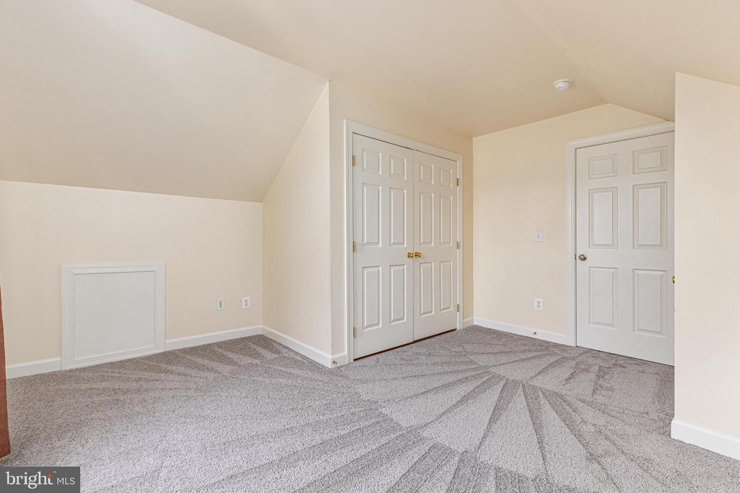 10012 Three Sisters Ct Property Photo 55